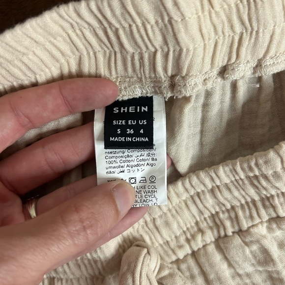SHEIN Cream High Waist Shorts with Elastic Waistband, Size S - Picture 7 of 8
